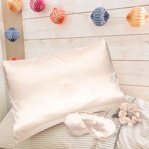 Satin Silky Cooling Pillowcase for Hair & Skin w/Scrunchies Queen in Ivory